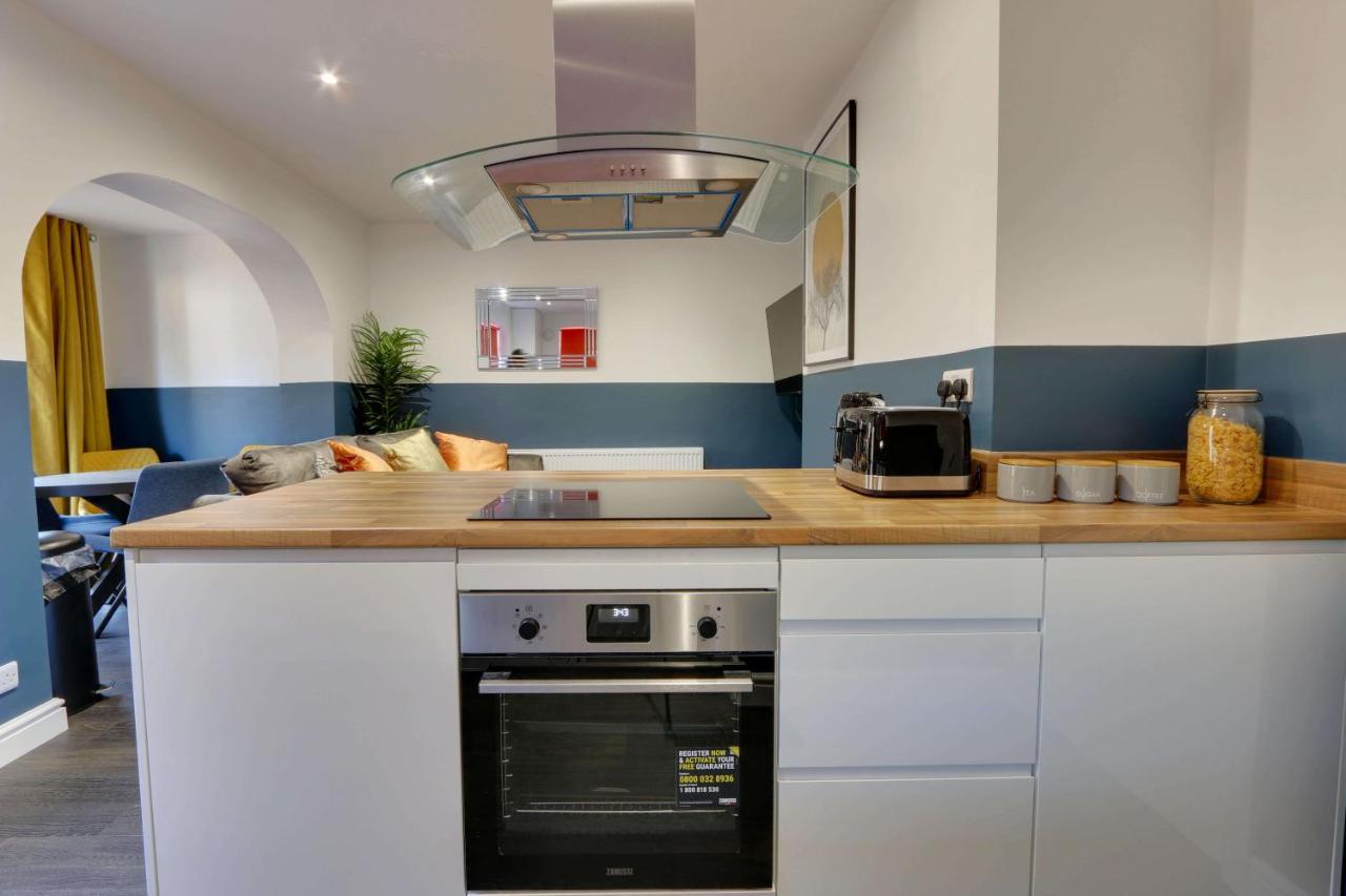 #Upmarket, Exceptional 4 Bed House, With Free Parking, Close To Amenities And Supermarkets Sheffield Zewnętrze zdjęcie