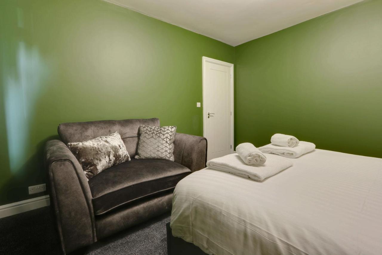 #Upmarket, Exceptional 4 Bed House, With Free Parking, Close To Amenities And Supermarkets Sheffield Zewnętrze zdjęcie