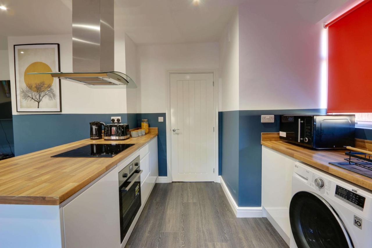 #Upmarket, Exceptional 4 Bed House, With Free Parking, Close To Amenities And Supermarkets Sheffield Zewnętrze zdjęcie