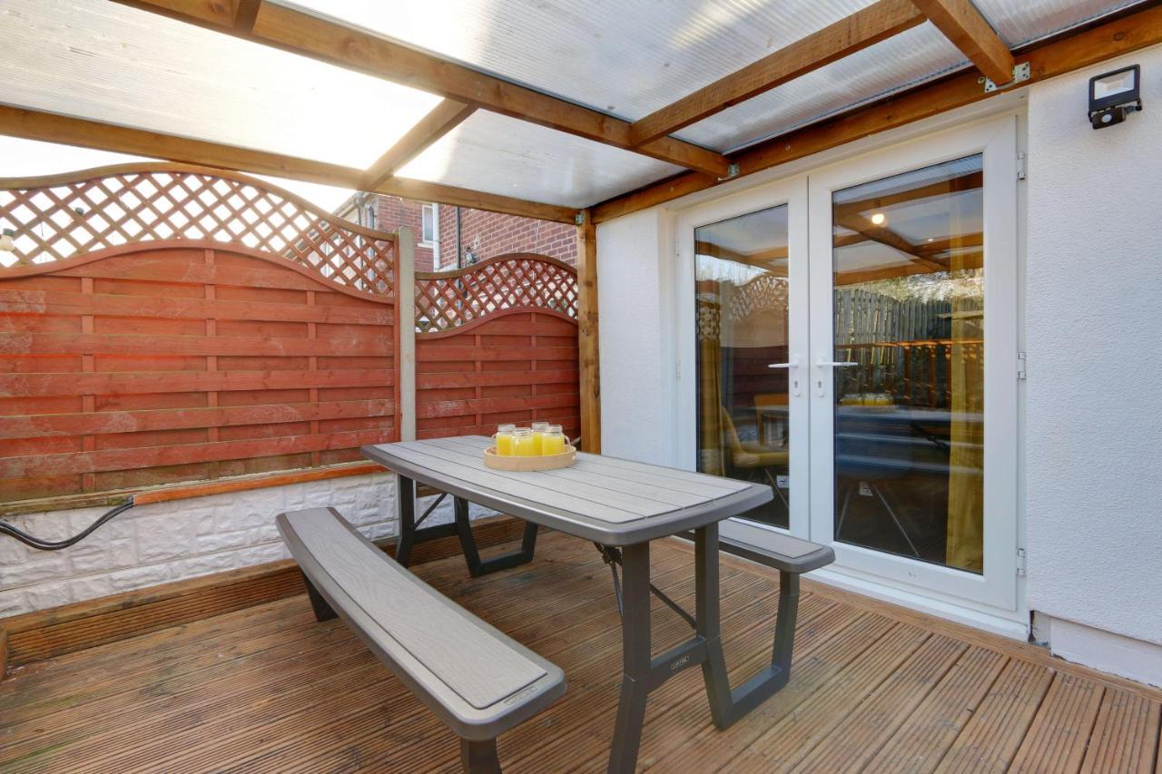 #Upmarket, Exceptional 4 Bed House, With Free Parking, Close To Amenities And Supermarkets Sheffield Zewnętrze zdjęcie
